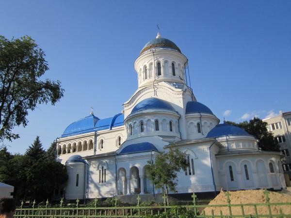 "Biserica „Sf. Împ. Constantin şi Elena”, or Bălți"
